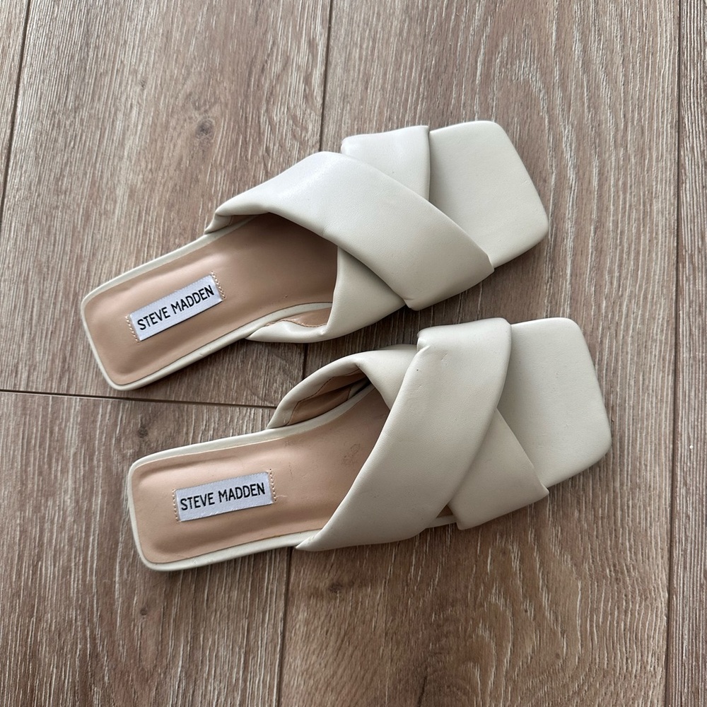 Steve Madden cream slide sandals